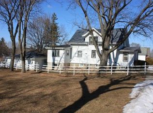 1175 Riverview Dr, Kewaskum, WI 53040