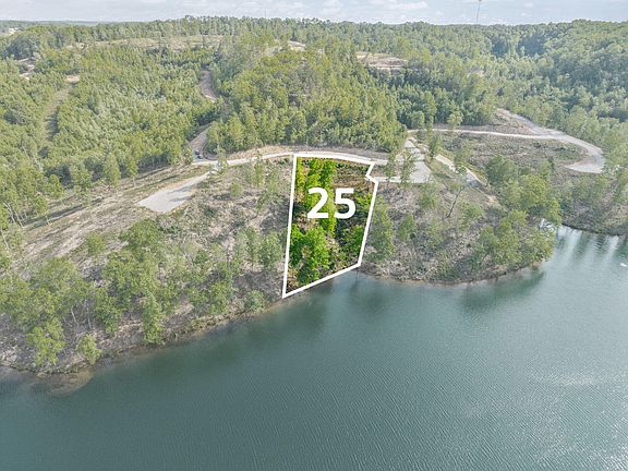 2nd image of 25 Sleepy Hollow Rd