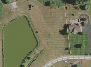 4688 Emerald Valley Loop, Fowlerville, MI 48836