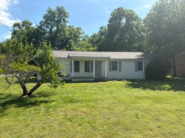 301 Jones Ave, Spring Hill, TN 37174