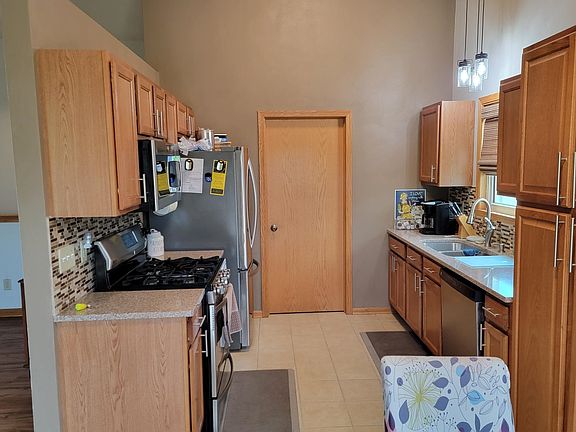 4th image of 12255 Meadow Dr