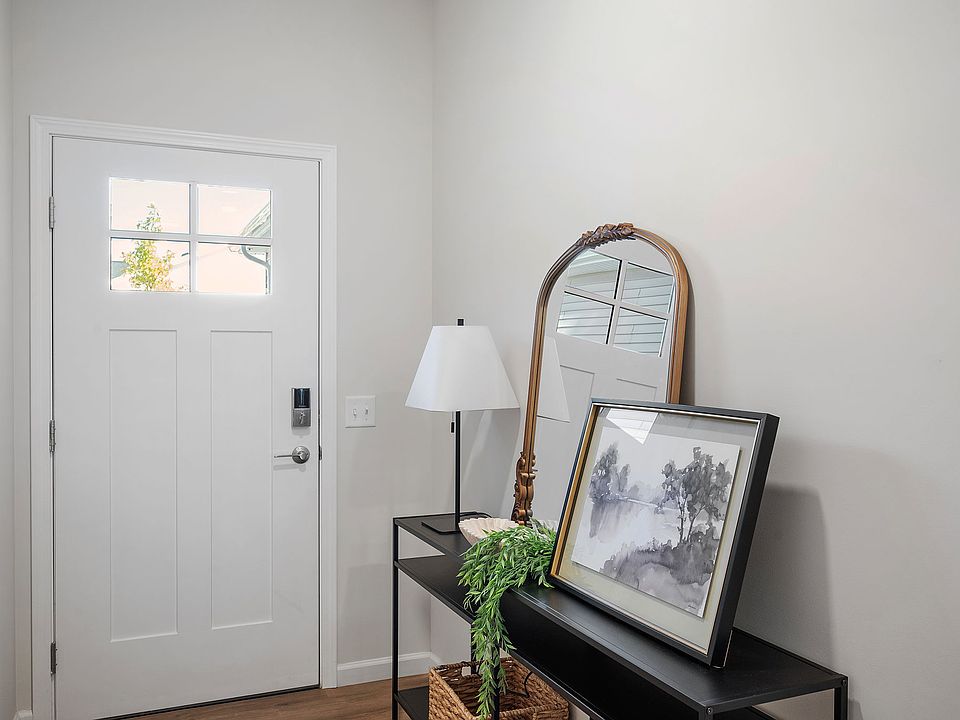 1st image of 1405 Wyles Dr #1427
