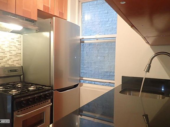 2nd image of 448 W 55th St #3