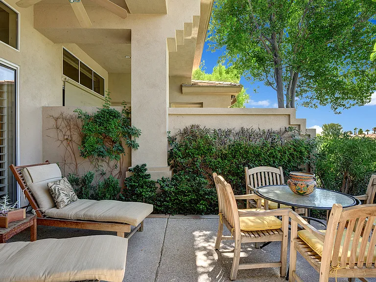 383 Desert Holly Dr — Photo 29