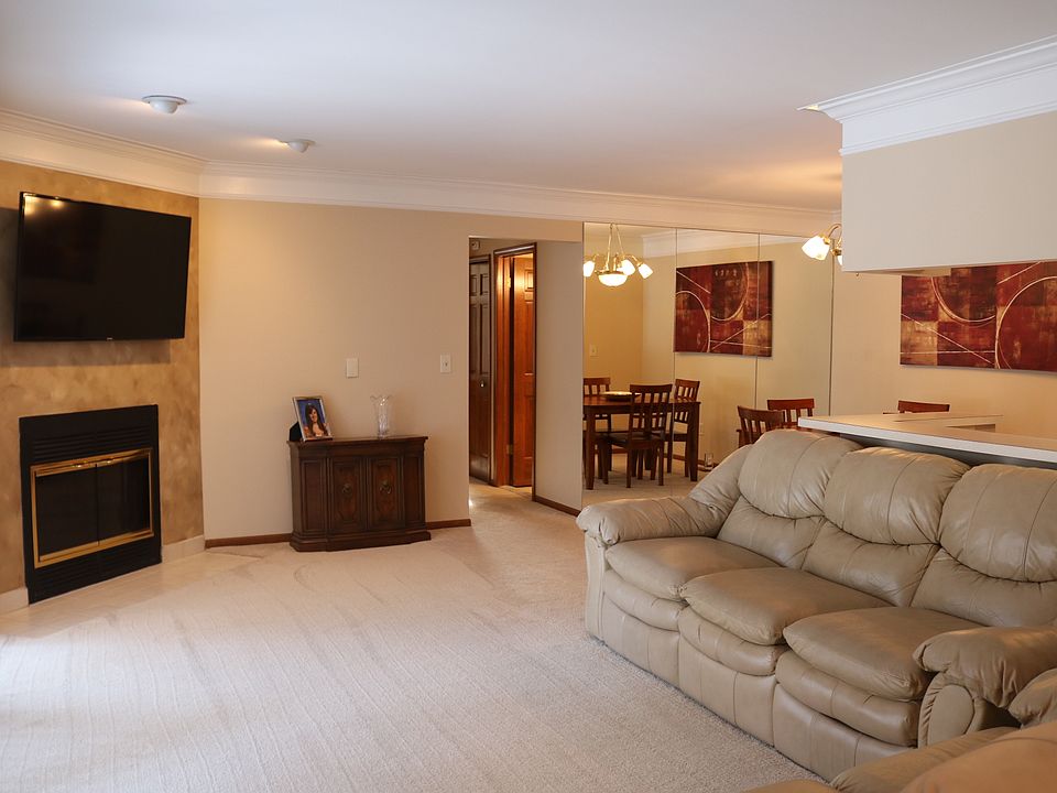 1st image of 49333 Glasco Ct