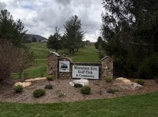 Greenway Ct, West Jefferson, NC 28694