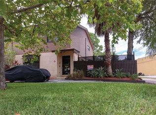 421 Palm Ave N, Saint Petersburg, FL 33703