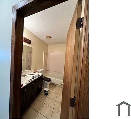 2 bed, 900 sqft, $1,500 — Photo 2