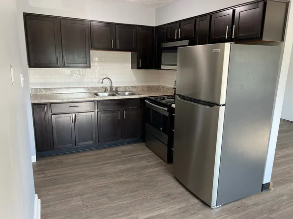 126 N 10th St APT 6, New Castle, IN 47362