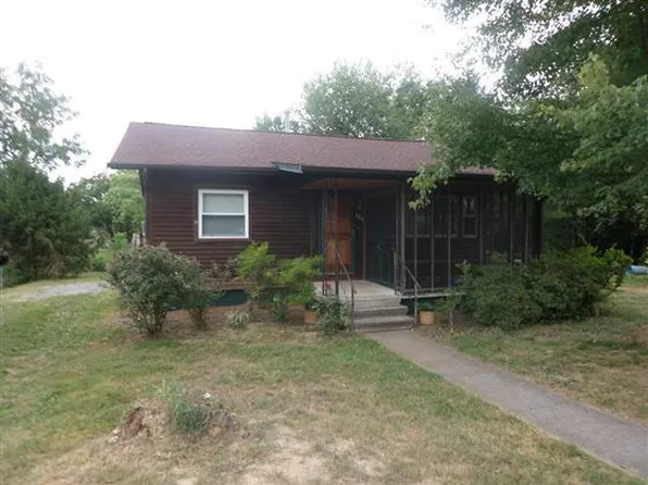123 S Alabama Rd, Oak Ridge, TN 37830