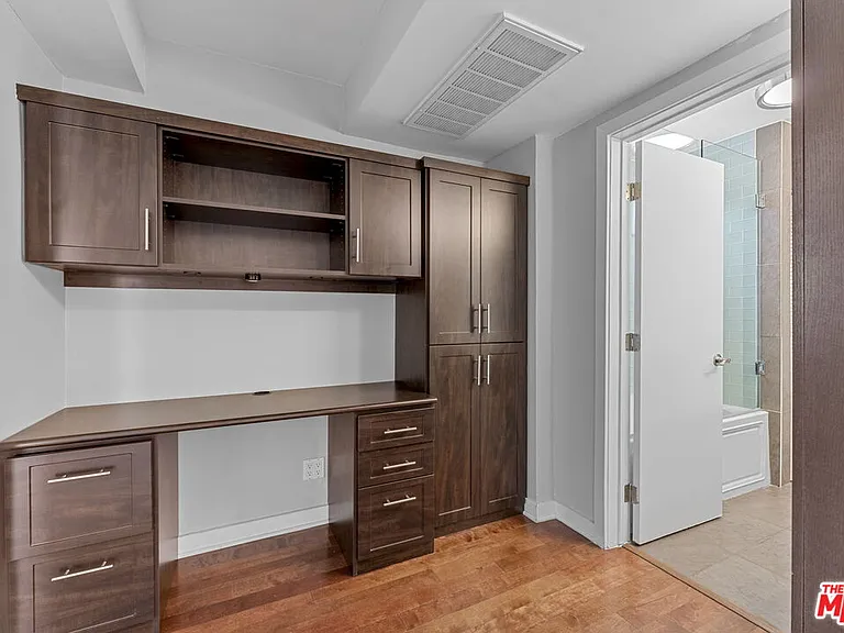 811 S Bedford St #301 — Photo 11