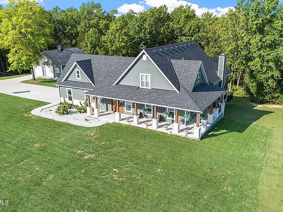 2nd image of 25400 Silvercrest Ct
