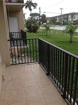 3rd image of 1400 NE 169th St APT 107