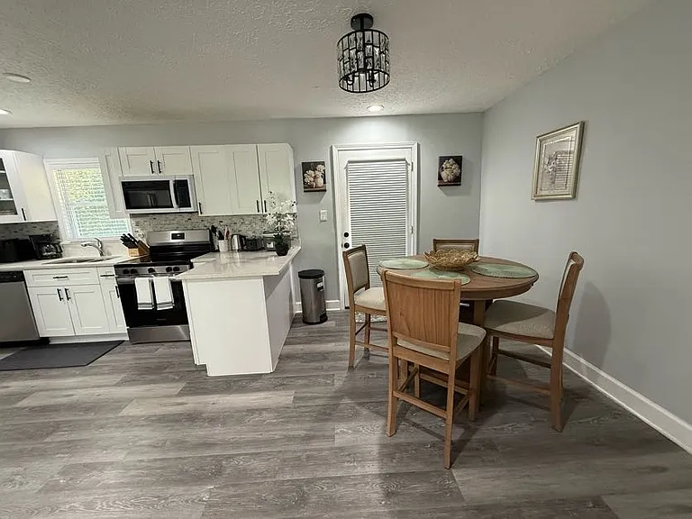 1118 Boyd Rd — Photo 31