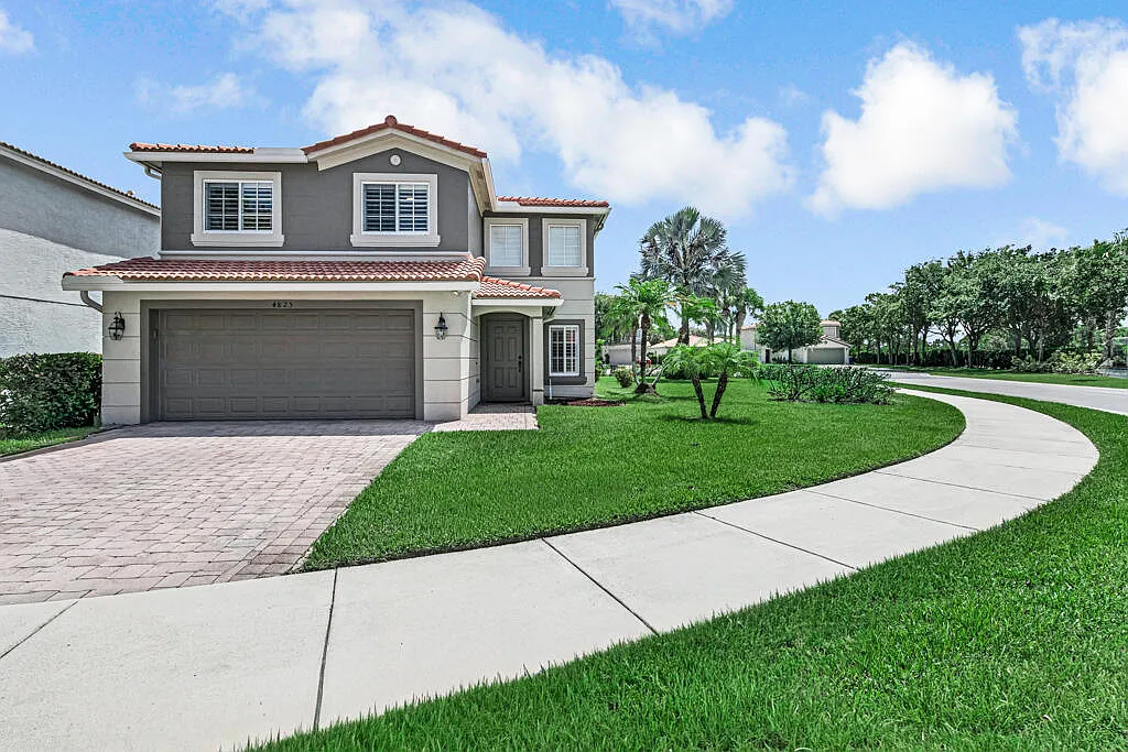 3 bed, 2.5 bath, 2108 sqft, $3,500 — Photo 1