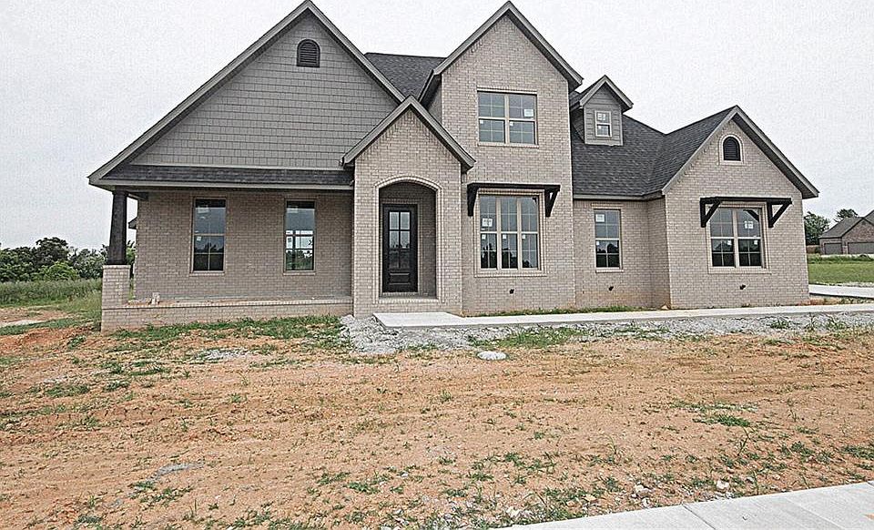 1st image of 700 Bendelow Dr