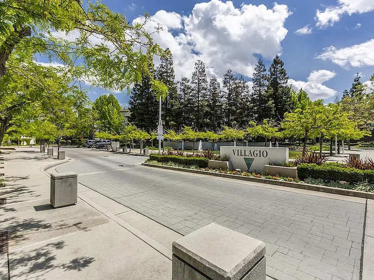 440 Navaro Pl #116 — Photo 41