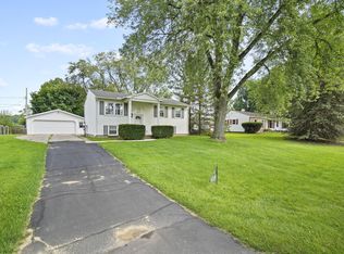 4053 Cash Dr, Jackson, MI 49201