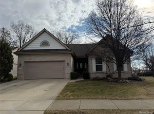 9328 Olde Hickory Ln, Newport, MI 48166