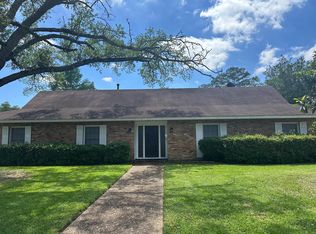 208 Ridgewood Blvd, Alexandria, LA 71303