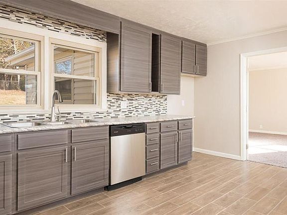 5th image of 1704 Vada Cir