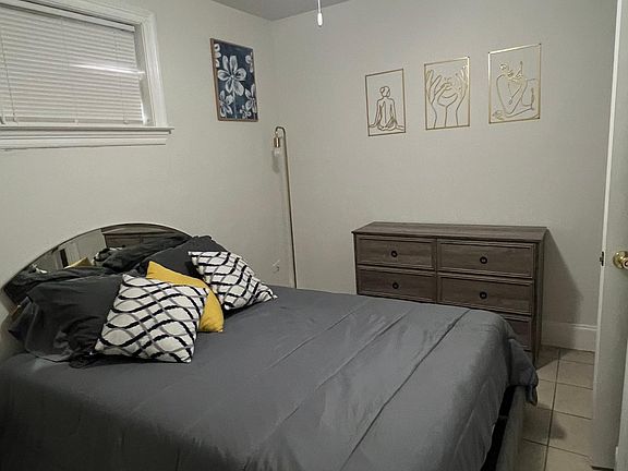 3rd image of 2228 Riverland Dr