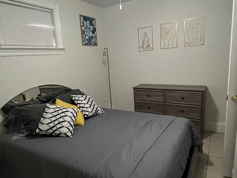 2228 Riverland Dr — Photo 3
