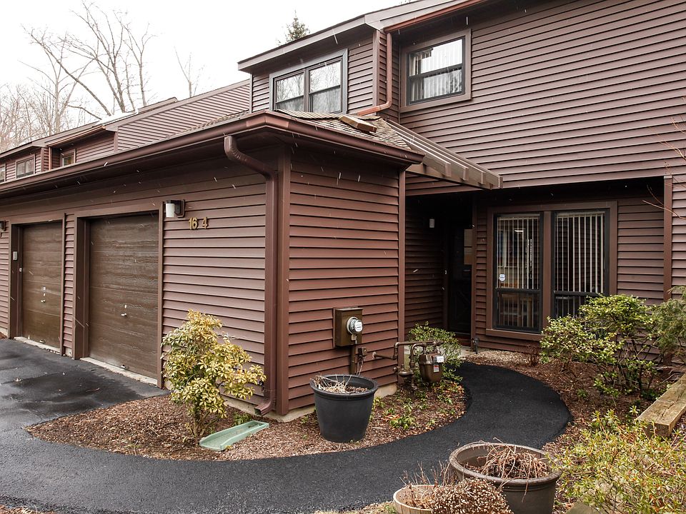 1st image of 164 Woods View Ln #16-4