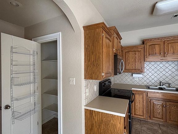 Kitchen Pantry