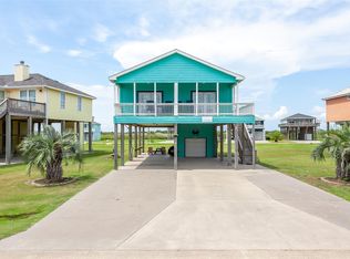 4407 Whaler Ln, Pt Bolivar, TX 77650