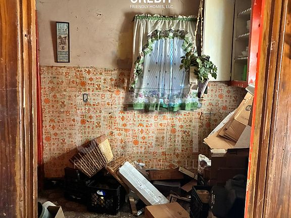 5th image of 1424 Market Ave
