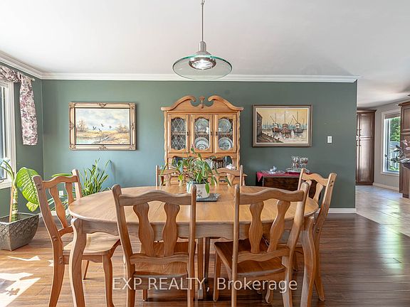4th image of 10 Kathryn Cres