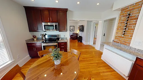78 Forest Ave #2 Photo 1