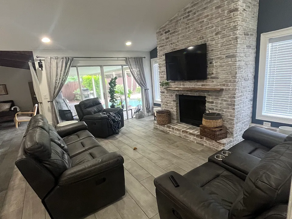 10732 SW 138th Pl
