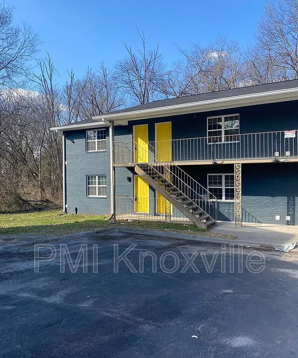 123 Ingersoll Ave #11