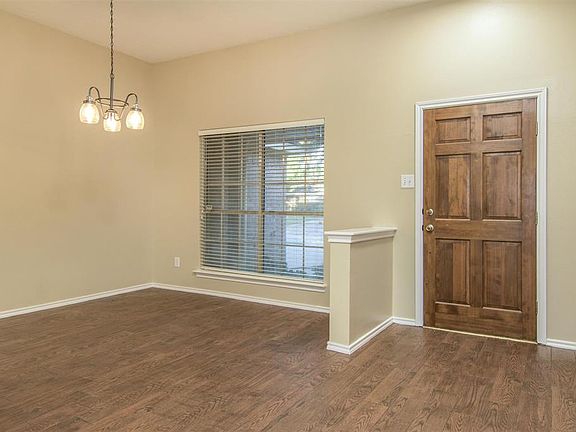 5th image of 1125 Glencrest Dr