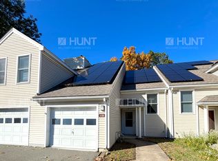 2 Scott Cir #B, Hanscom Afb, MA 01731