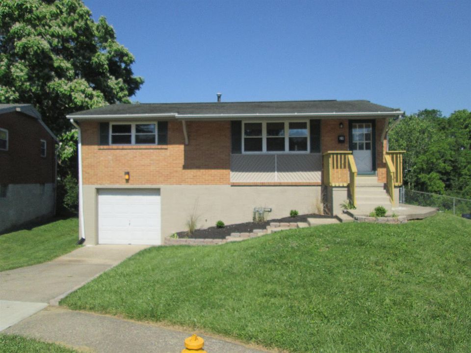1st image of 29 Elmwood Ct