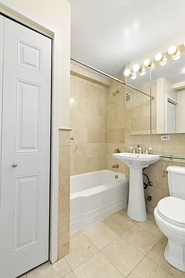 Rented by Corcoran | media 16