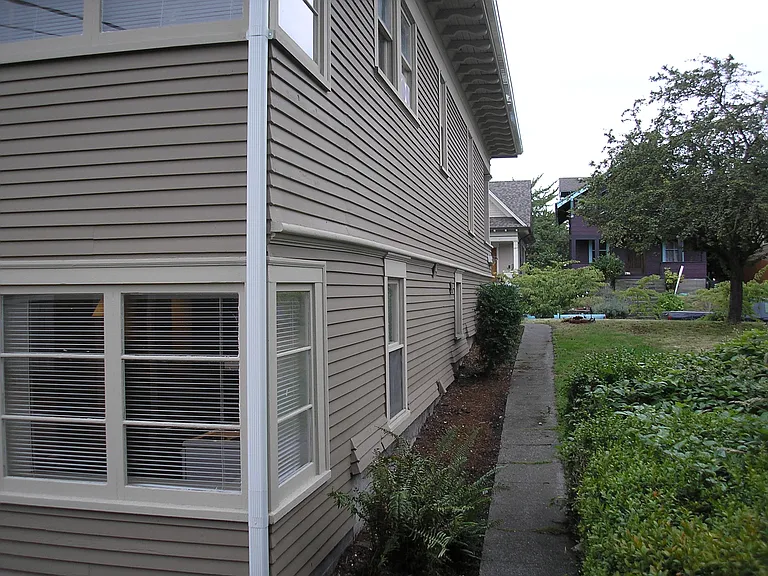 5516 12th Ave NE — Photo 16