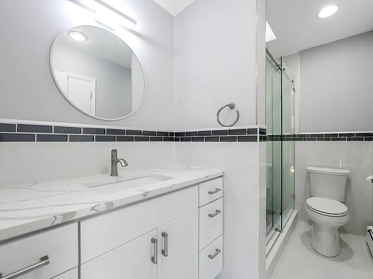 456 Jane St #B — Photo 14