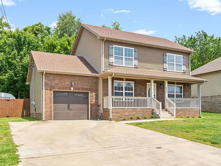 3459 Bradfield Dr — Photo 3