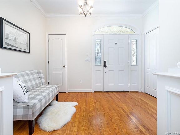 4th image of 42 Denyelle Dr Unit 42