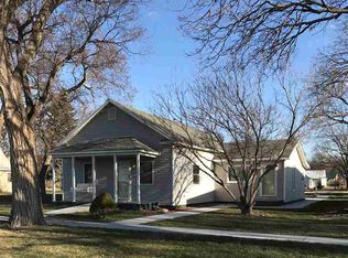 708 Pine St, Arapahoe, NE 68922