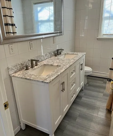 38 Tyndall — Photo 3