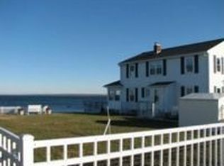 21 Brant Rd N, South Kingstown, RI 02879