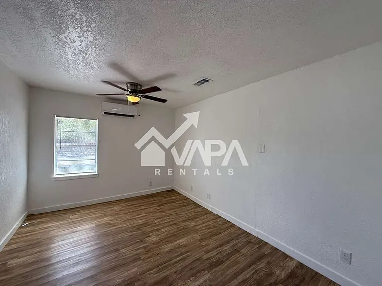 7831 Gallop Dr — Photo 14
