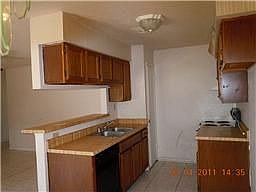 4th image of 7406 Londres Dr