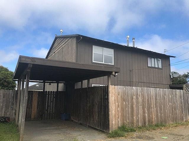2nd image of 2441 Union St