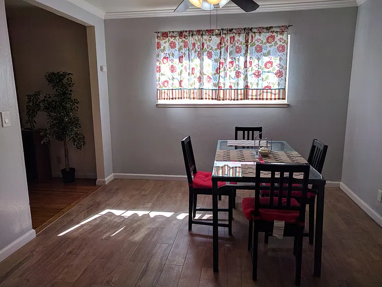 123 Kathy Ct — Photo 1
